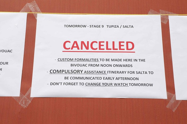 トゥピザのビバークに張り出されたキャンセルのお知らせ