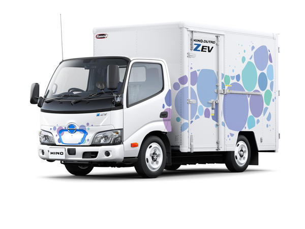 JMS2023_日野デュトロ Z EV アルミバン.jpg