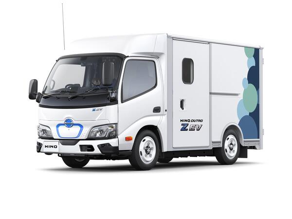 日野デュトロ Z EV車両画像.jpg