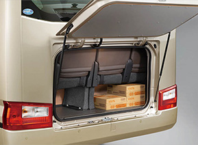 ●荷室ドア［29人乗り］●荷室