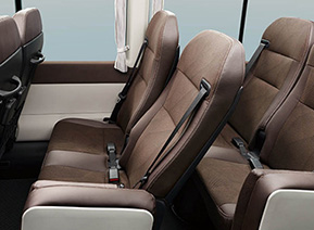 ●客席リクライニングハイバック