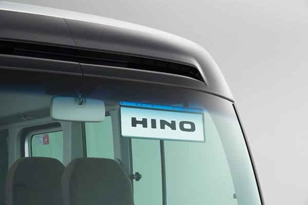 【1】運転席用サンバイザー(ビニールレザー張り)+ステッカー差し