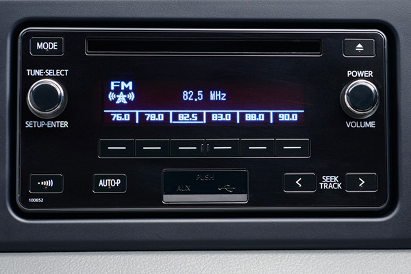 AM/FM・CD（USB/AUX端子付）