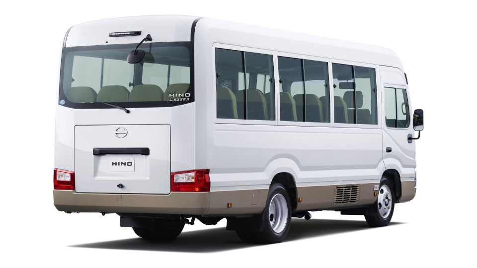 LX オプション装備も豊富なベーシックグレード。